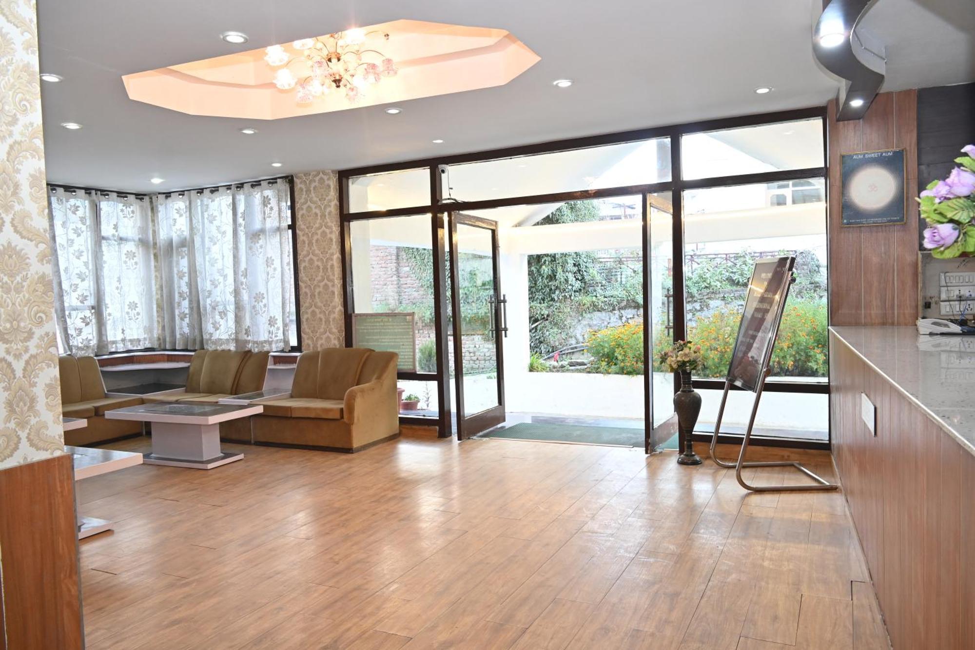 Hotel Sitara International Manali  Exterior photo