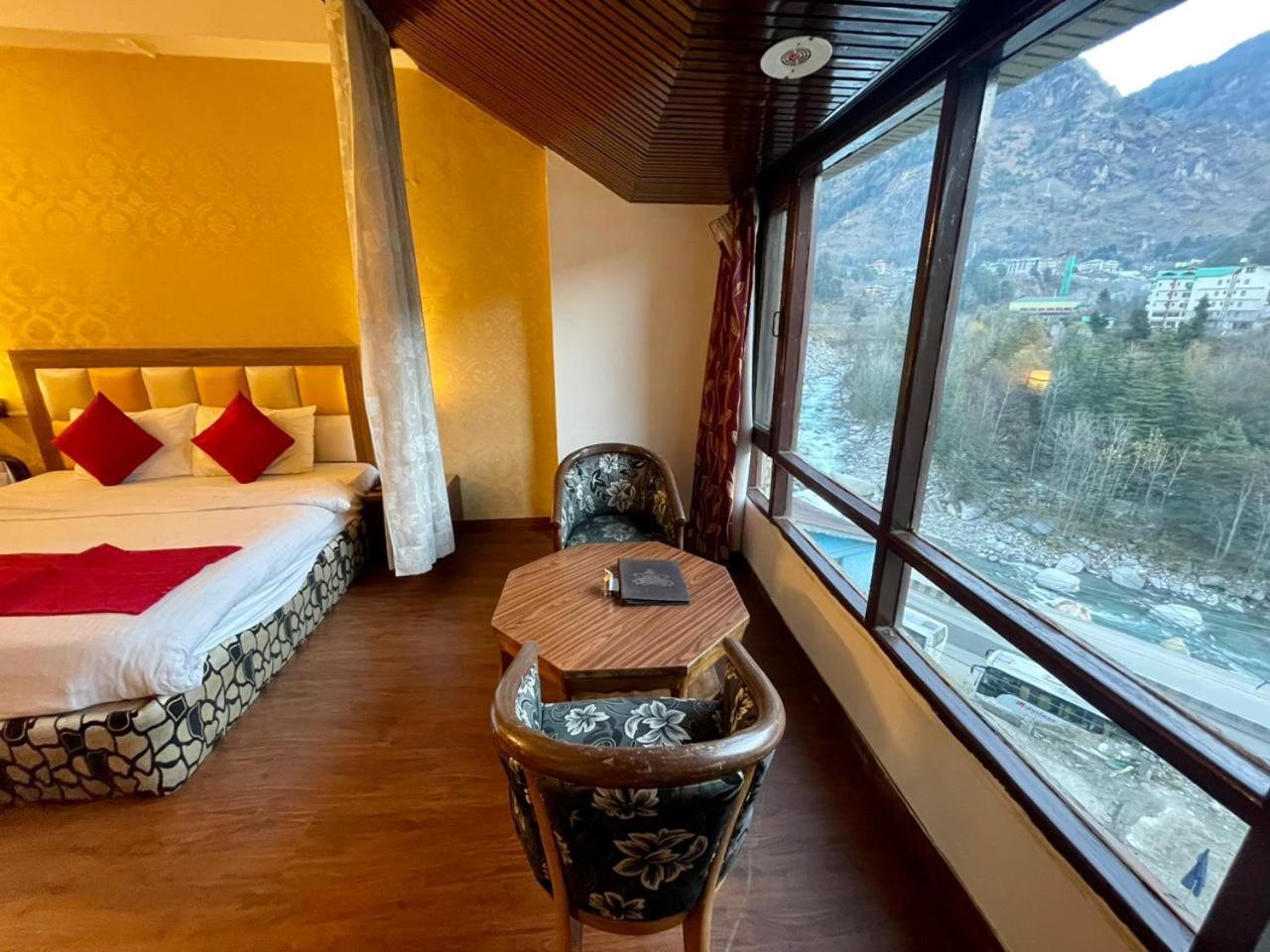 Hotel Sitara International Manali  Exterior photo