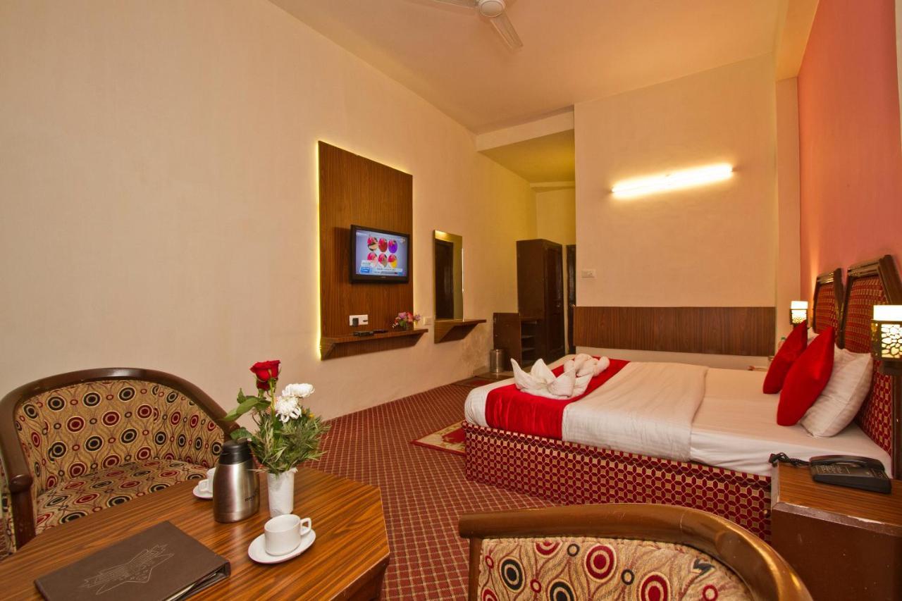 Hotel Sitara International Manali  Exterior photo