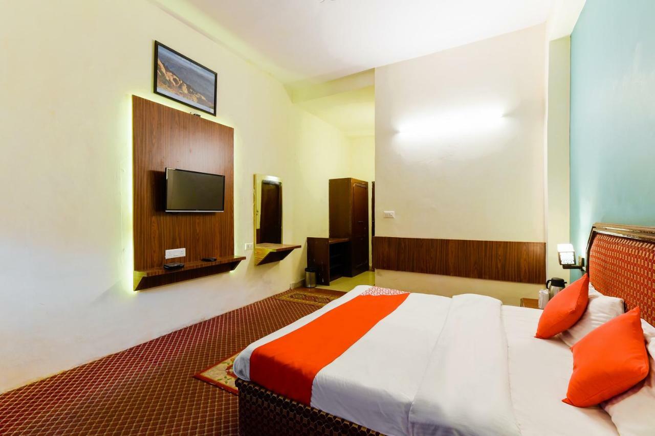 Hotel Sitara International Manali  Exterior photo