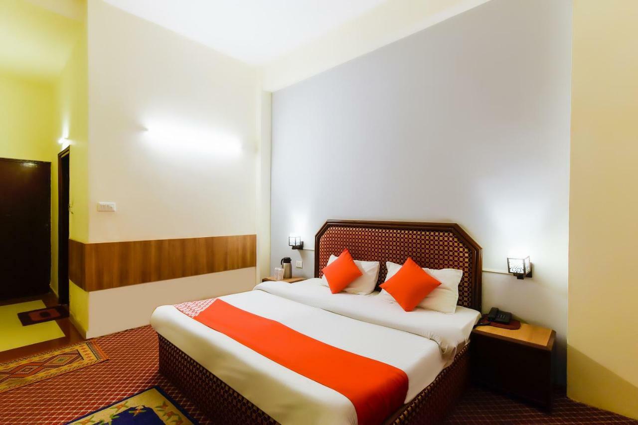 Hotel Sitara International Manali  Exterior photo