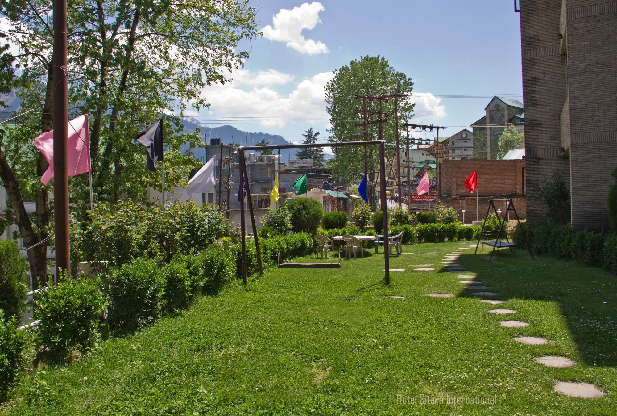 Hotel Sitara International Manali  Exterior photo
